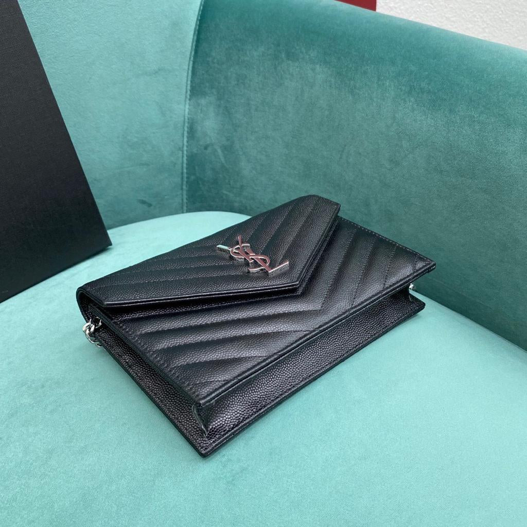 Pronta Entrega – Clutch Modelo Saint Laurent Envelope Matelassê