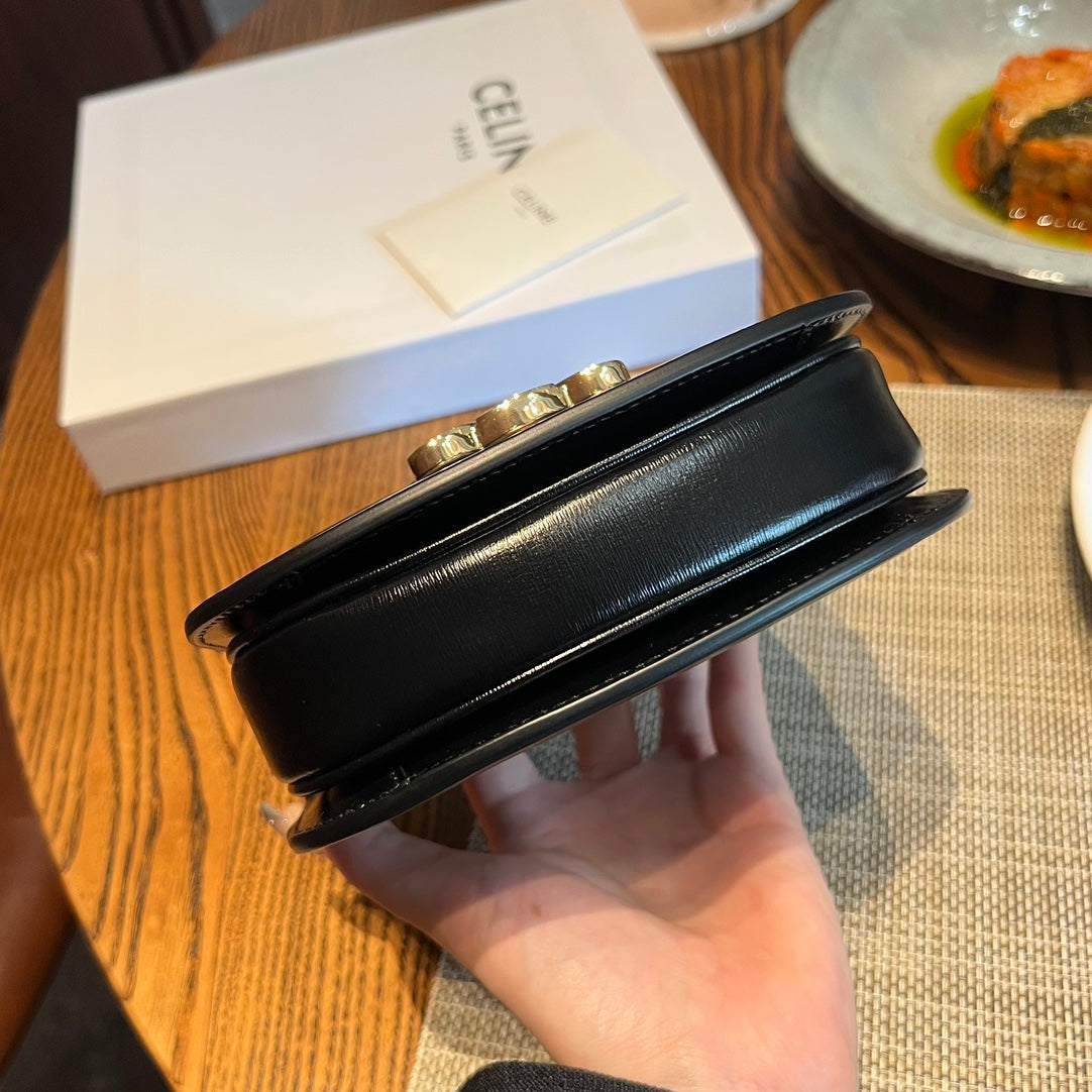 Pronta Entrega – Bolsa Celine Besace Clea Mini em Couro