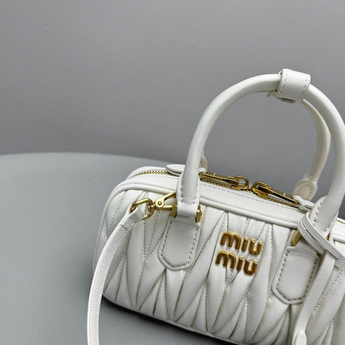 Pronta Entrega – Bolsa Miu Miu Arcadie Mini em Couro Napa Matelassê