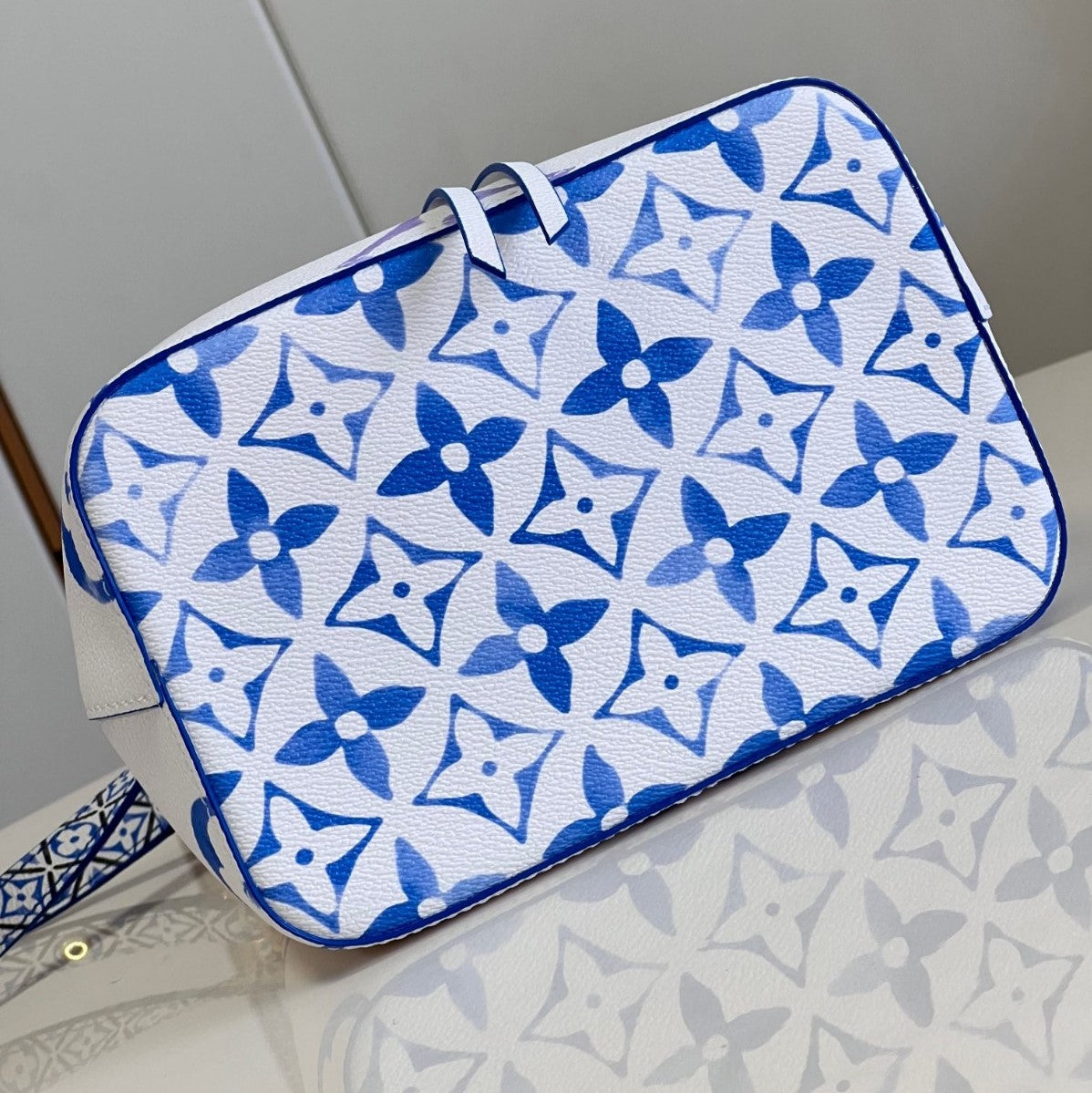 Pronta Entrega – Bolsa Modelo Louis Vuitton NéoNoé BB
