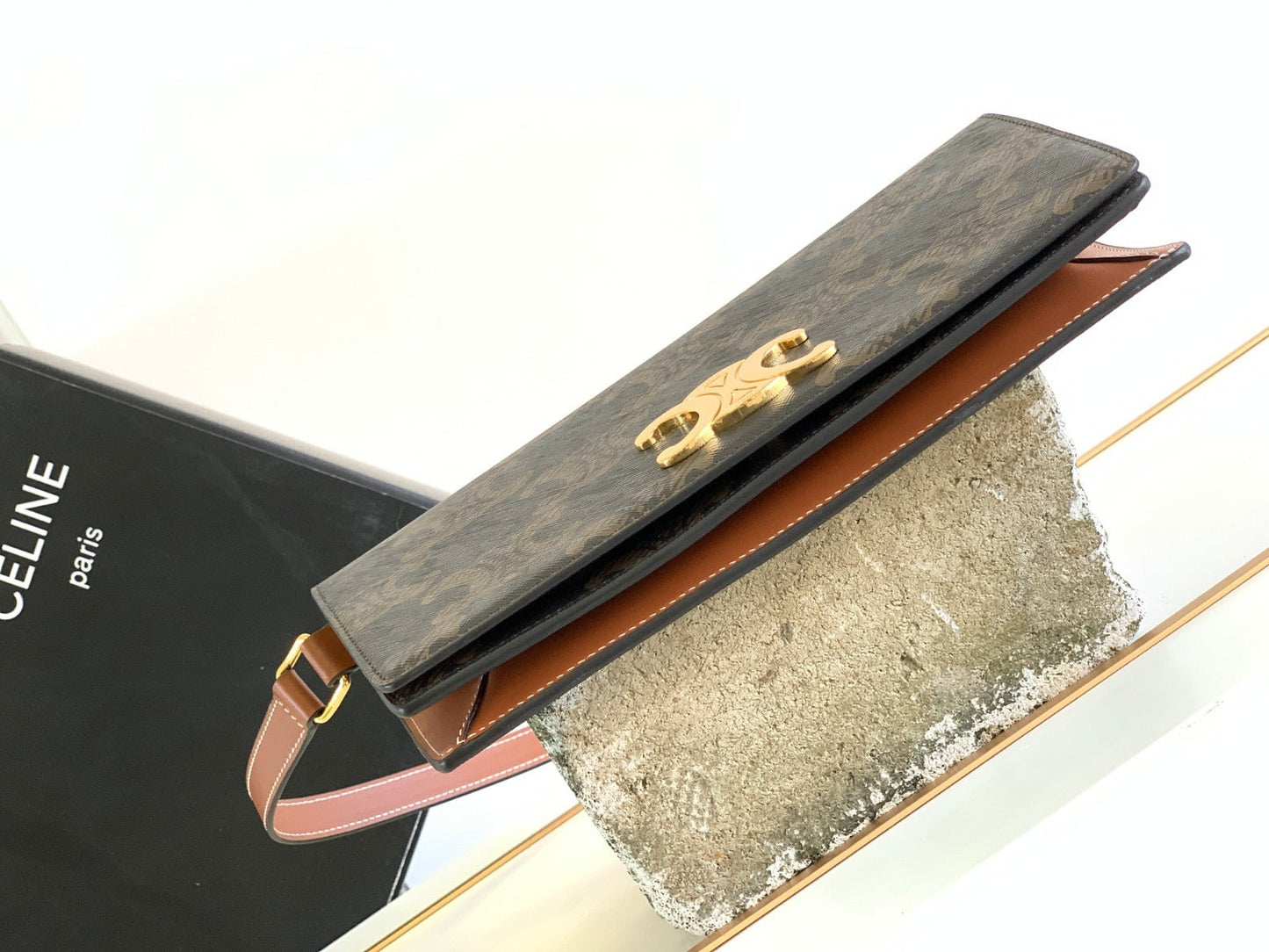 Pronta Entrega – PRONTA-ENTREGA – Bolsa Modelo Celine Multipochete Triomphe