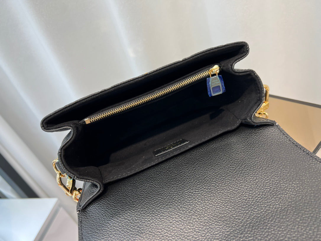 Pronta Entrega – Bolsa Louis Vuitton Pochette Métis East West