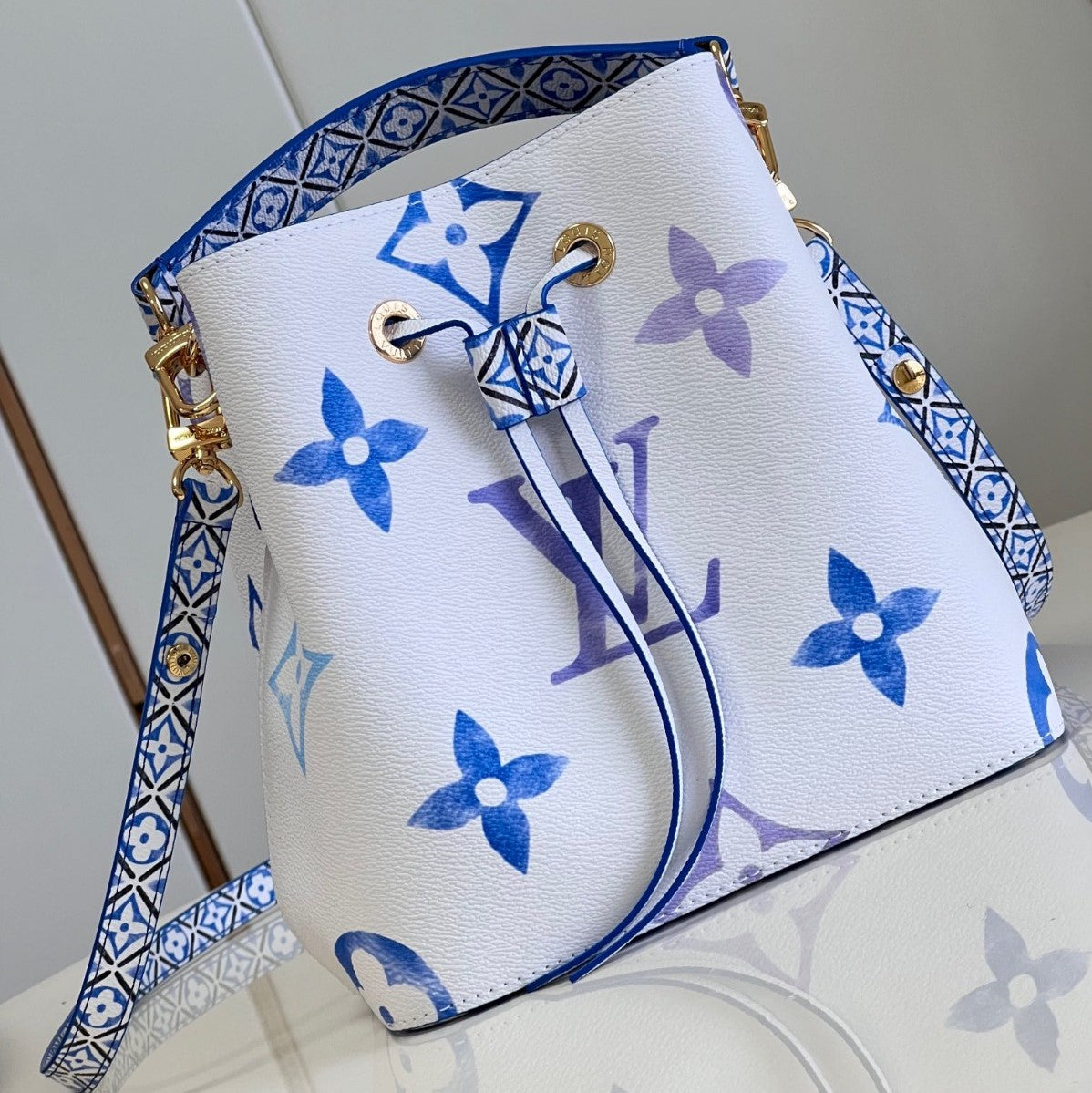 Pronta Entrega – Bolsa Modelo Louis Vuitton NéoNoé BB