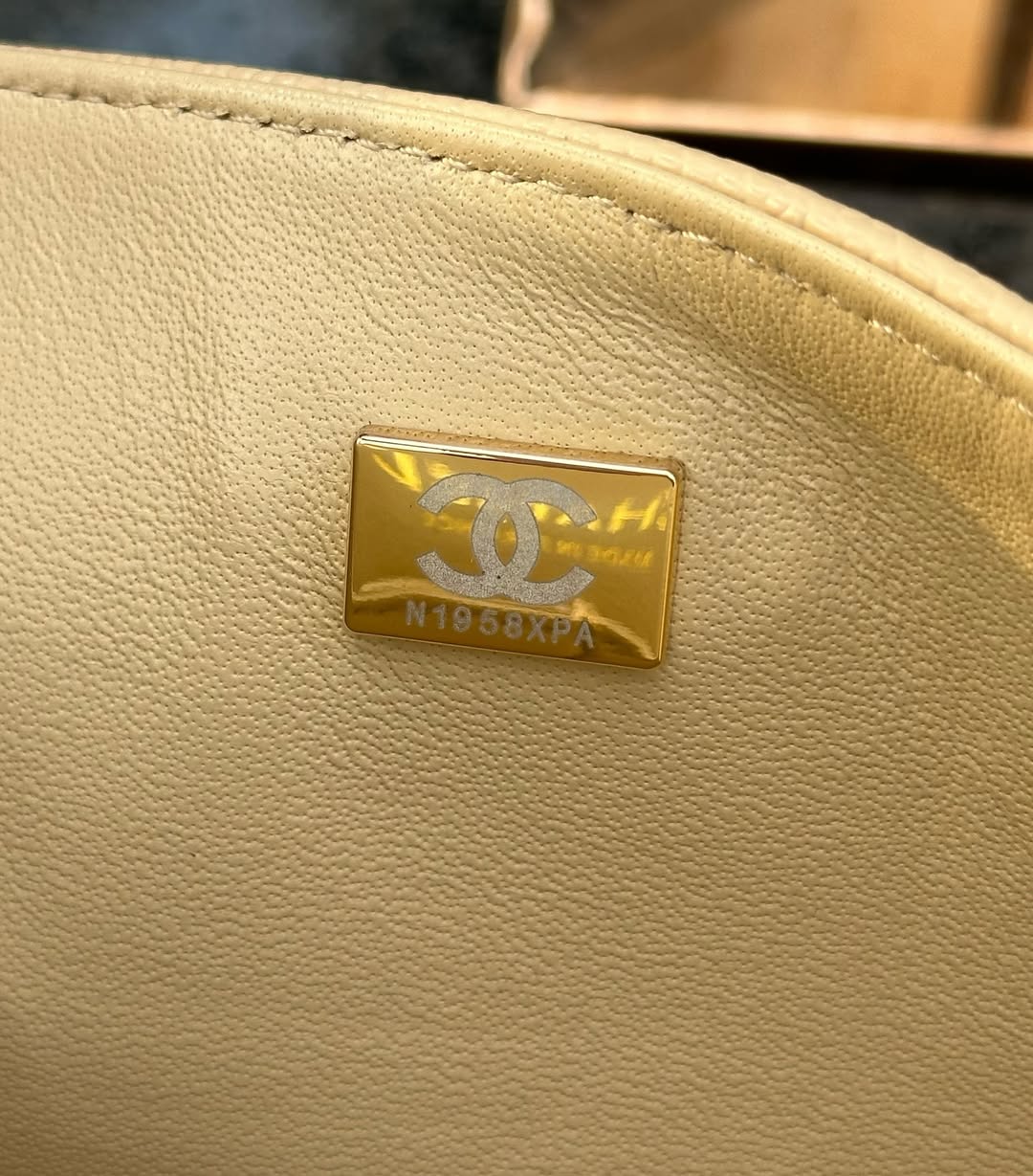 Pronta Entrega – PRONTA-ENTREGA – CHANEL DOUBLE FLAP BAG MEDIUM BEIGE CLAIR