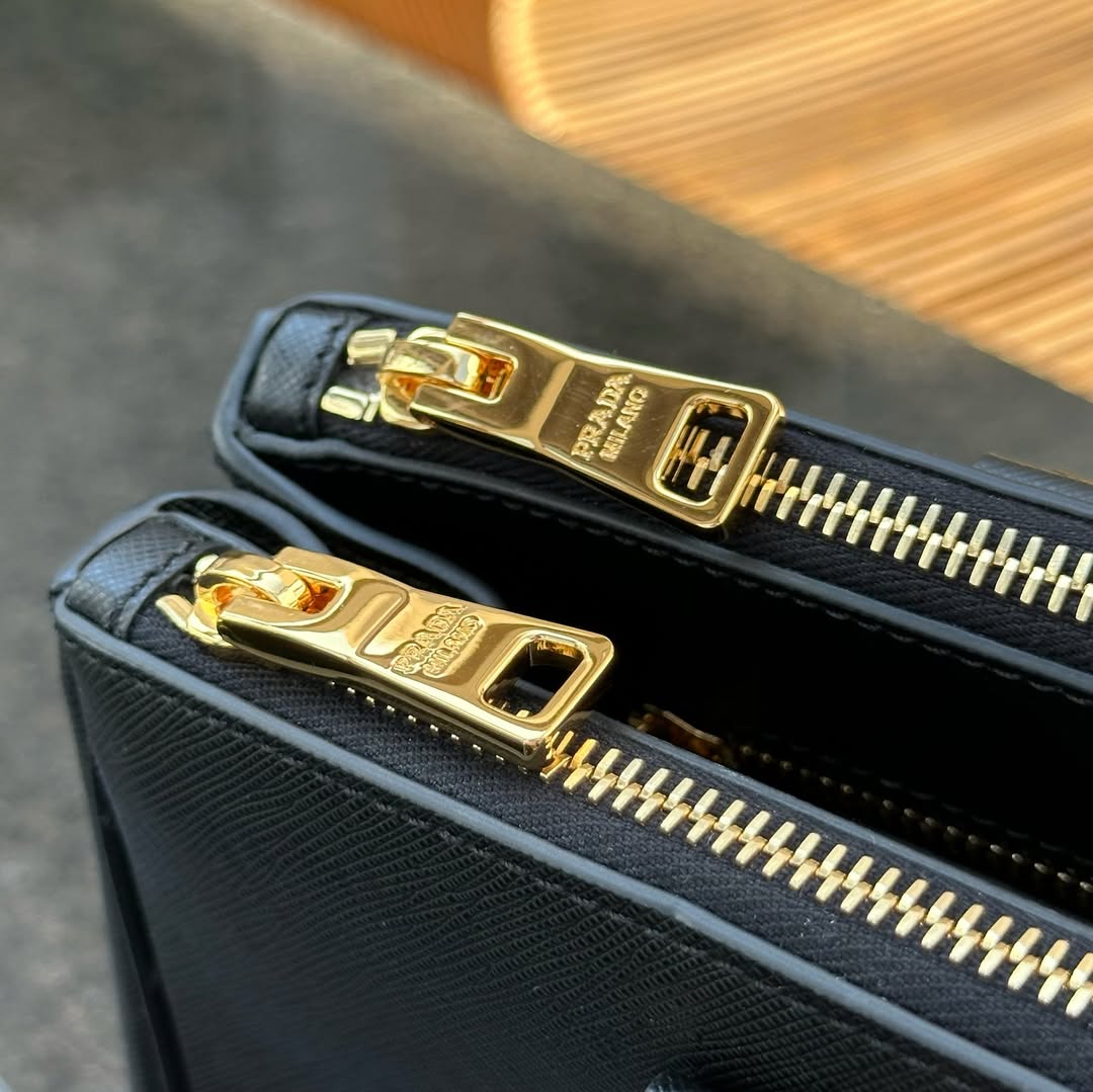 Pronta Entrega – PRONTA-ENTREGA – PRADA LEATHER BAG BLACK