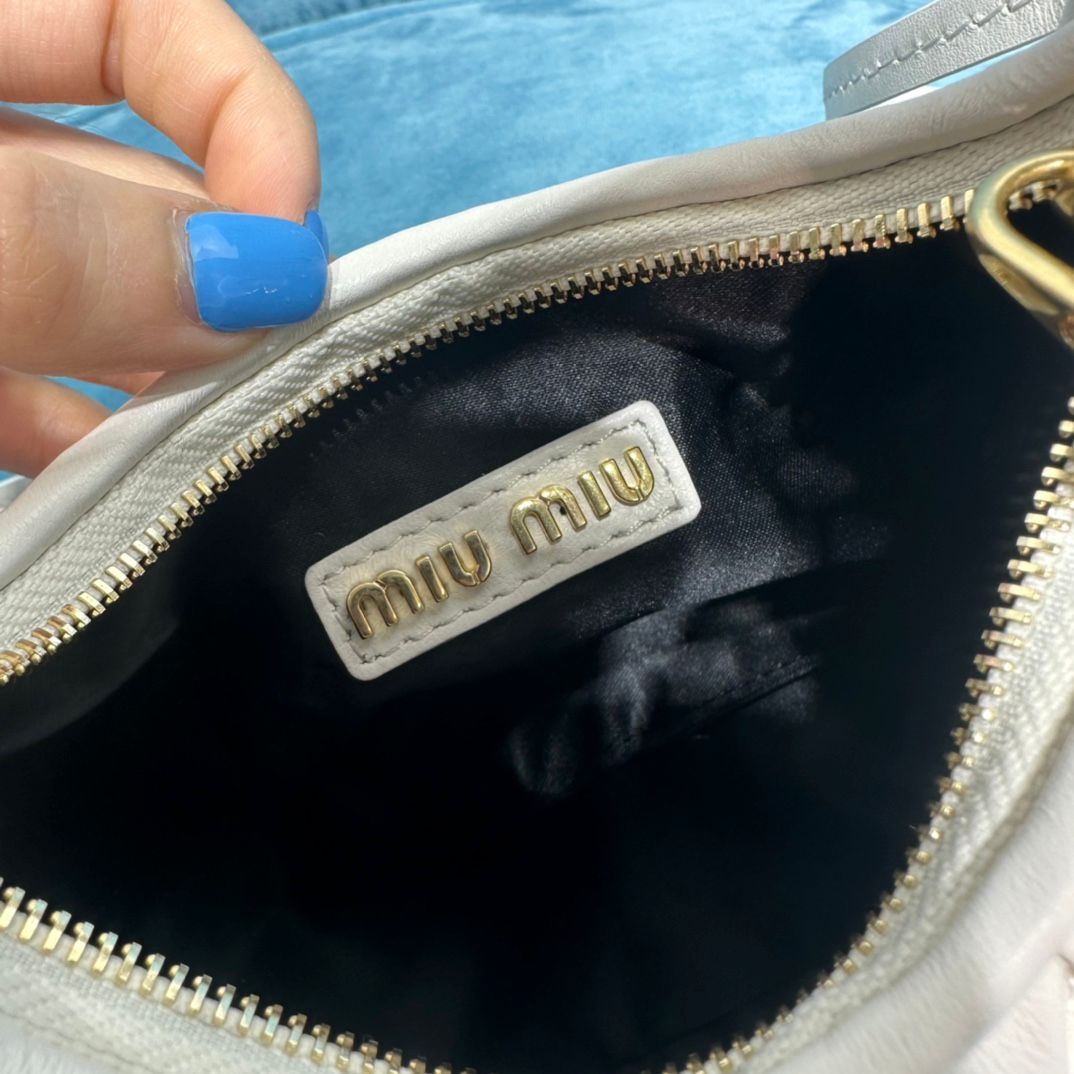 Pronta Entrega – Bolsa Miu Miu Bolsa Hobo Miu Wander