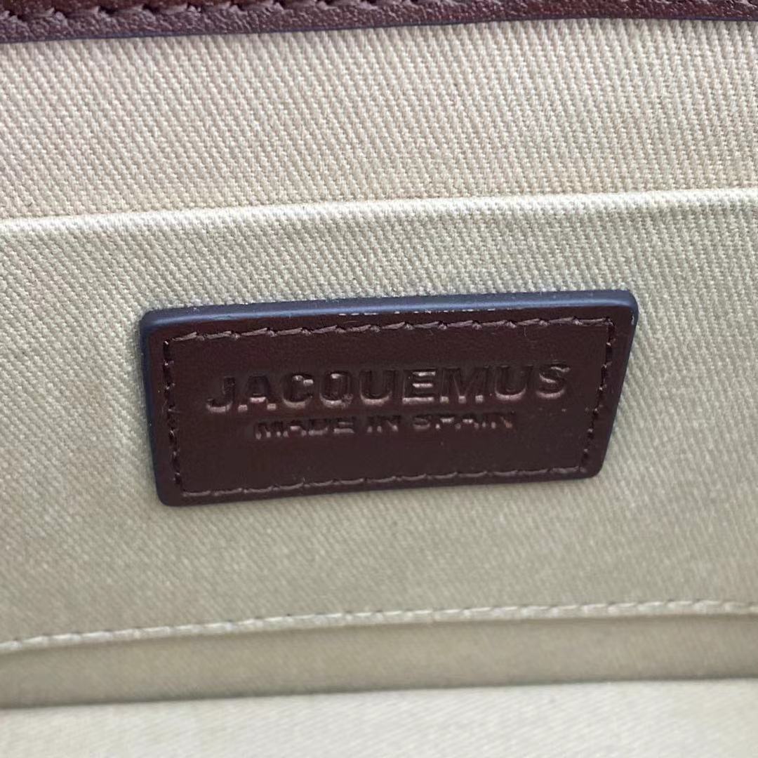 Pronta Entrega – Bolsa Modelo Jacquemus Le Chiquito Moyen