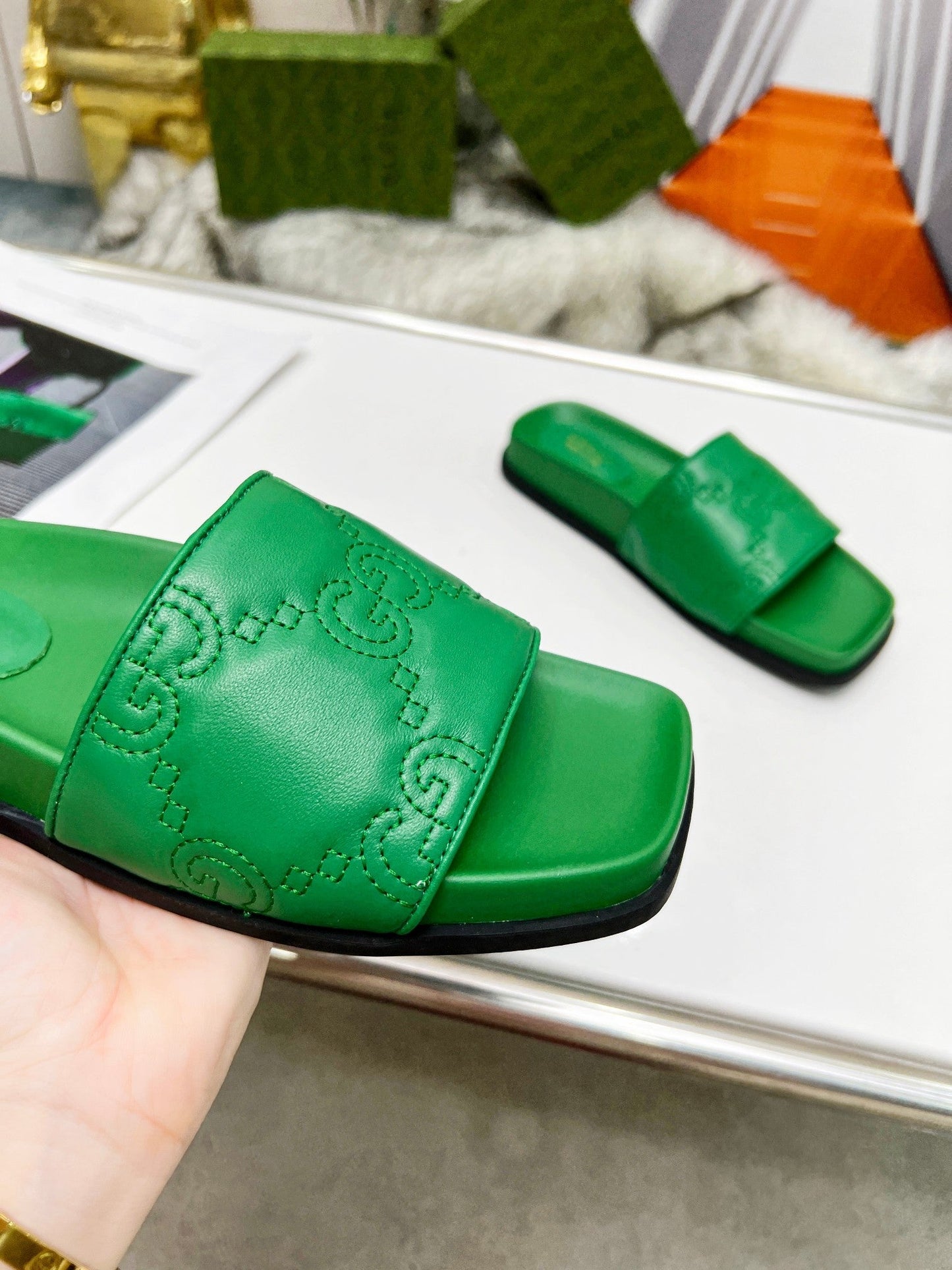 Pronta Entrega – Slide Modelo Gucci GG matelassê de Couro
