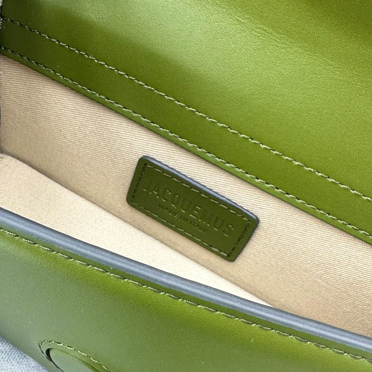 Pronta Entrega – Bolsa Modelo Jacquemus Tote Le Bambino de Couro