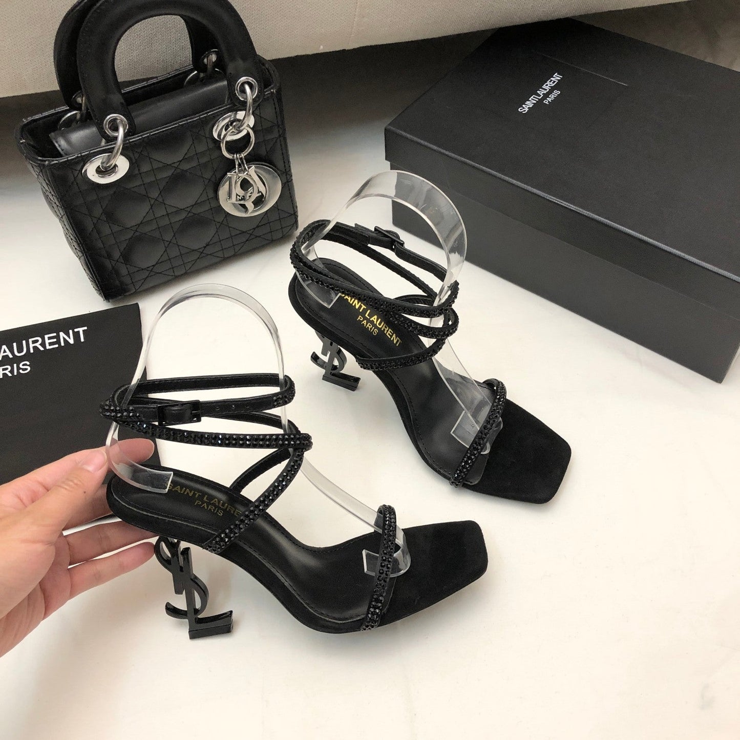 Pronta Entrega – Sandália Modelo Saint Laurent Opyum com salto 110mm