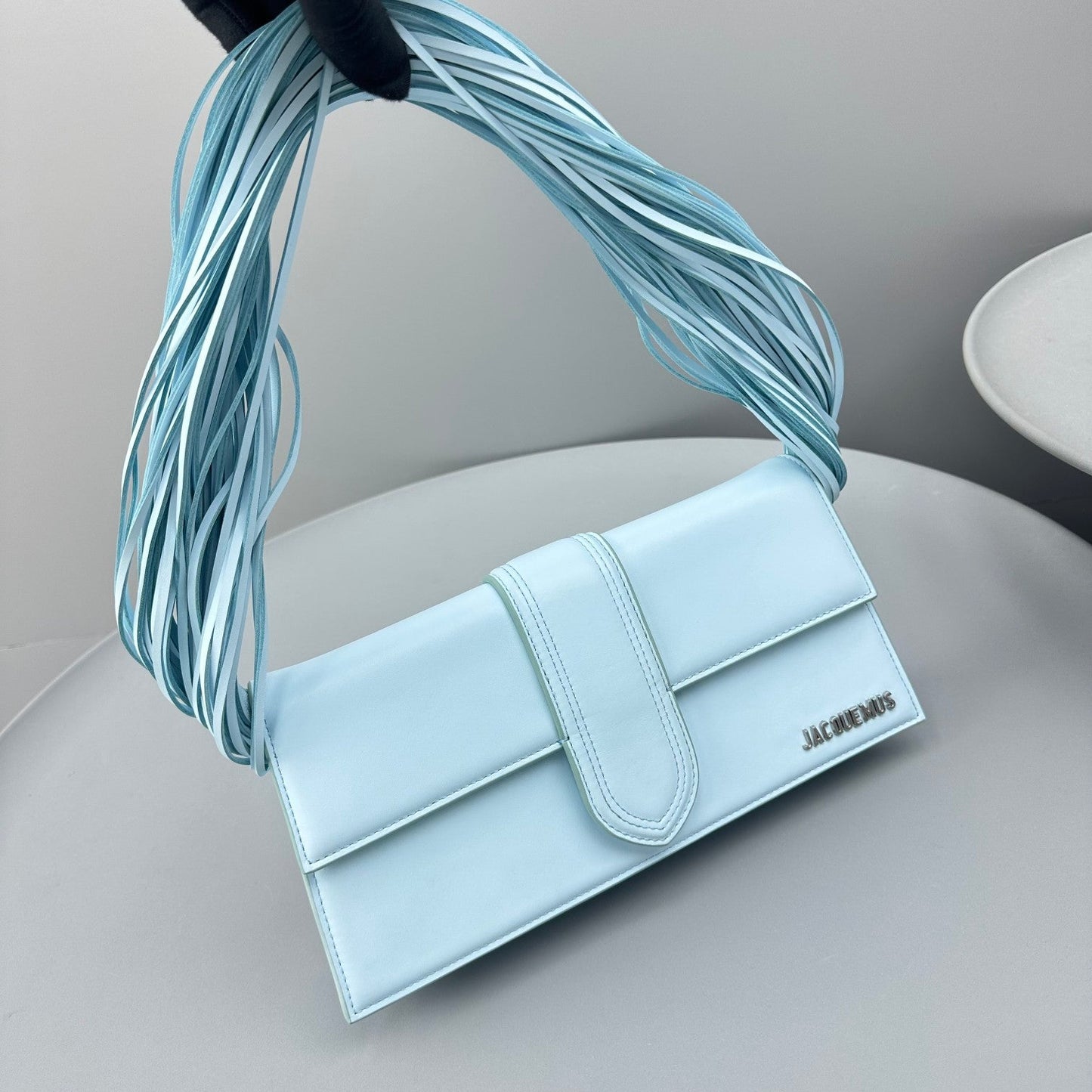 Pronta Entrega – Bolsa Modelo Jacquemus Le Bambino Long Ficiu