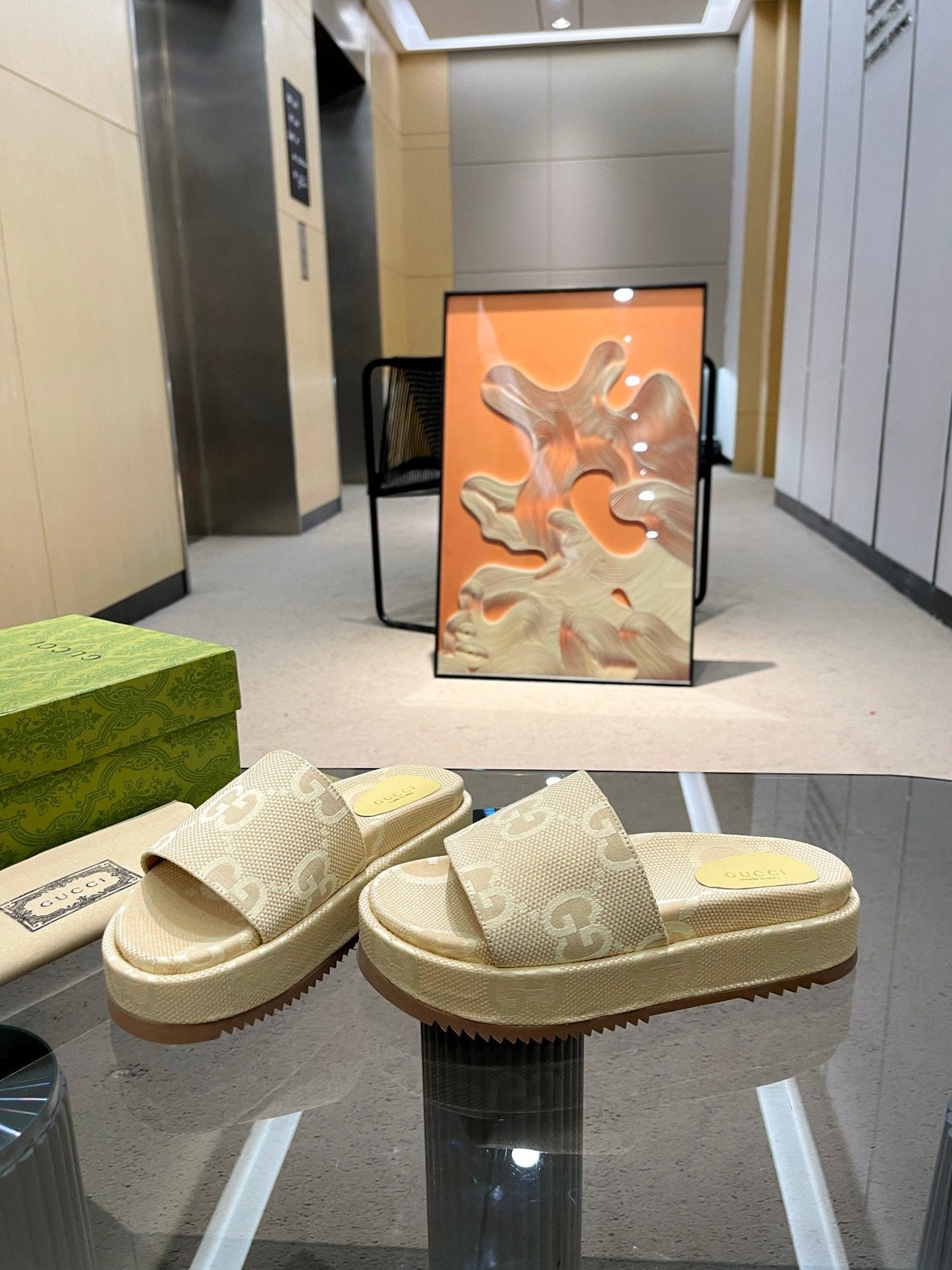 Pronta Entrega – Sandália Modelo Gucci Jumbo Plataforma GG