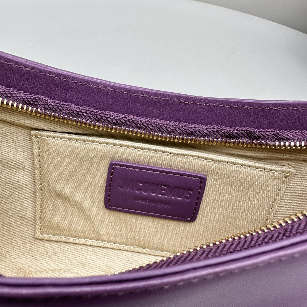 Pronta Entrega – Bolsa Modelo Jacquemus Le Bisou Mousqueton