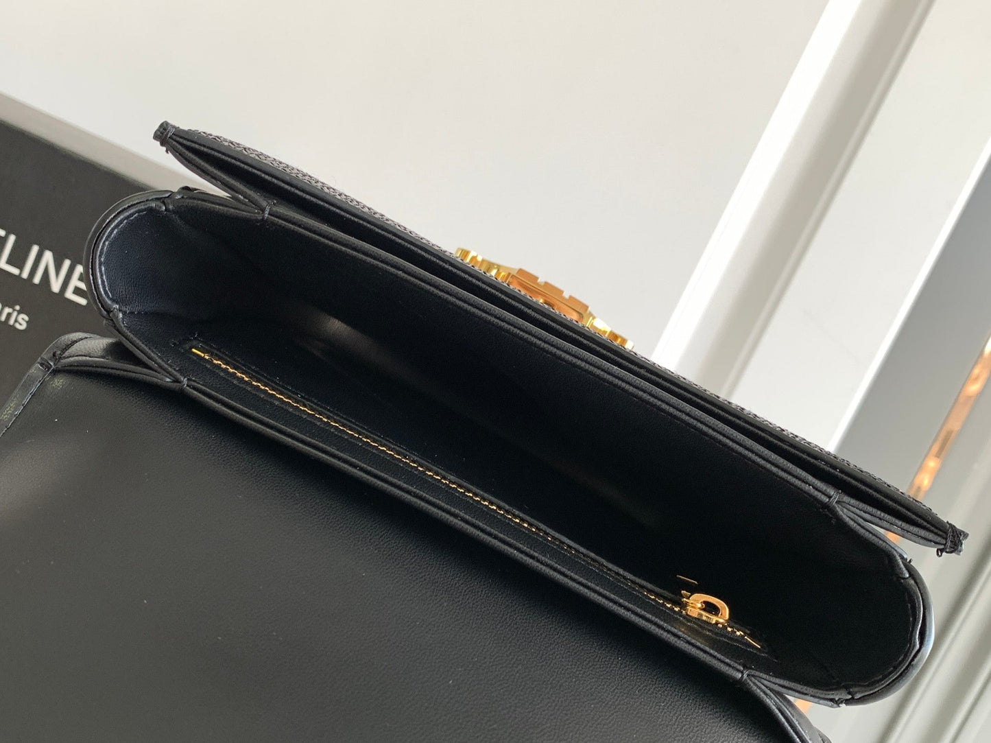 Pronta Entrega – PRONTA-ENTREGA – Bolsa Modelo Celine Besace