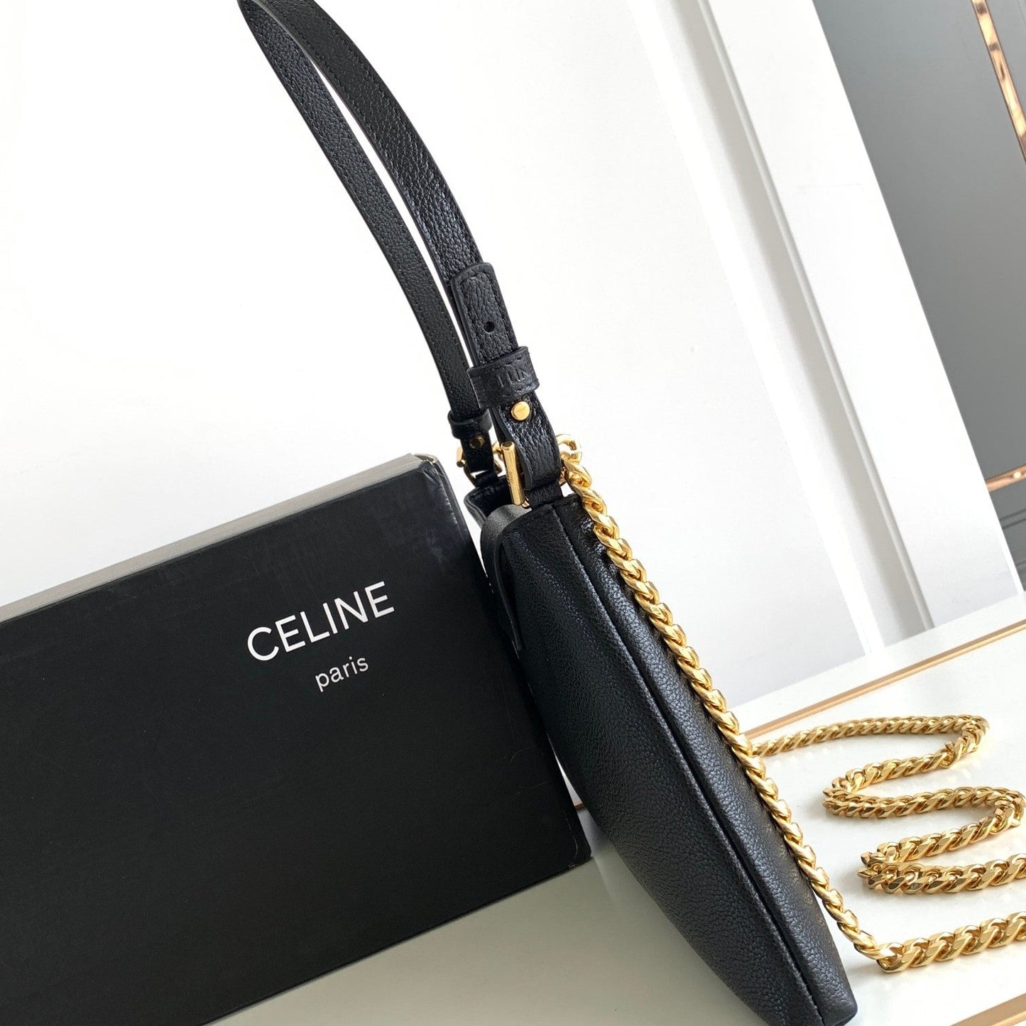 Pronta Entrega – PRONTA-ENTREGA – Bolsa Modelo Celine Clutch Triomphe Soft