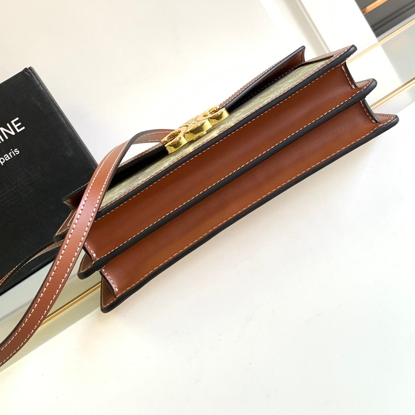 Pronta Entrega – PRONTA-ENTREGA – Bolsa Modelo Celine Envelope Triomphe