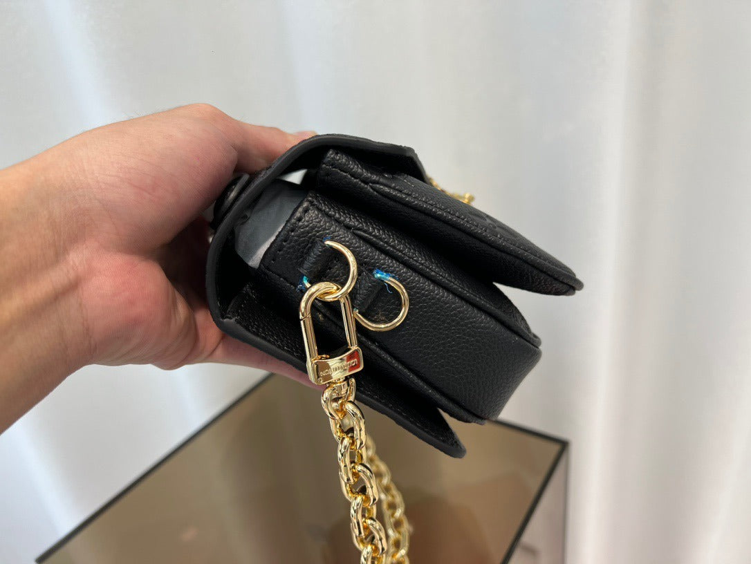 Pronta Entrega – Bolsa Louis Vuitton Pochette Métis East West