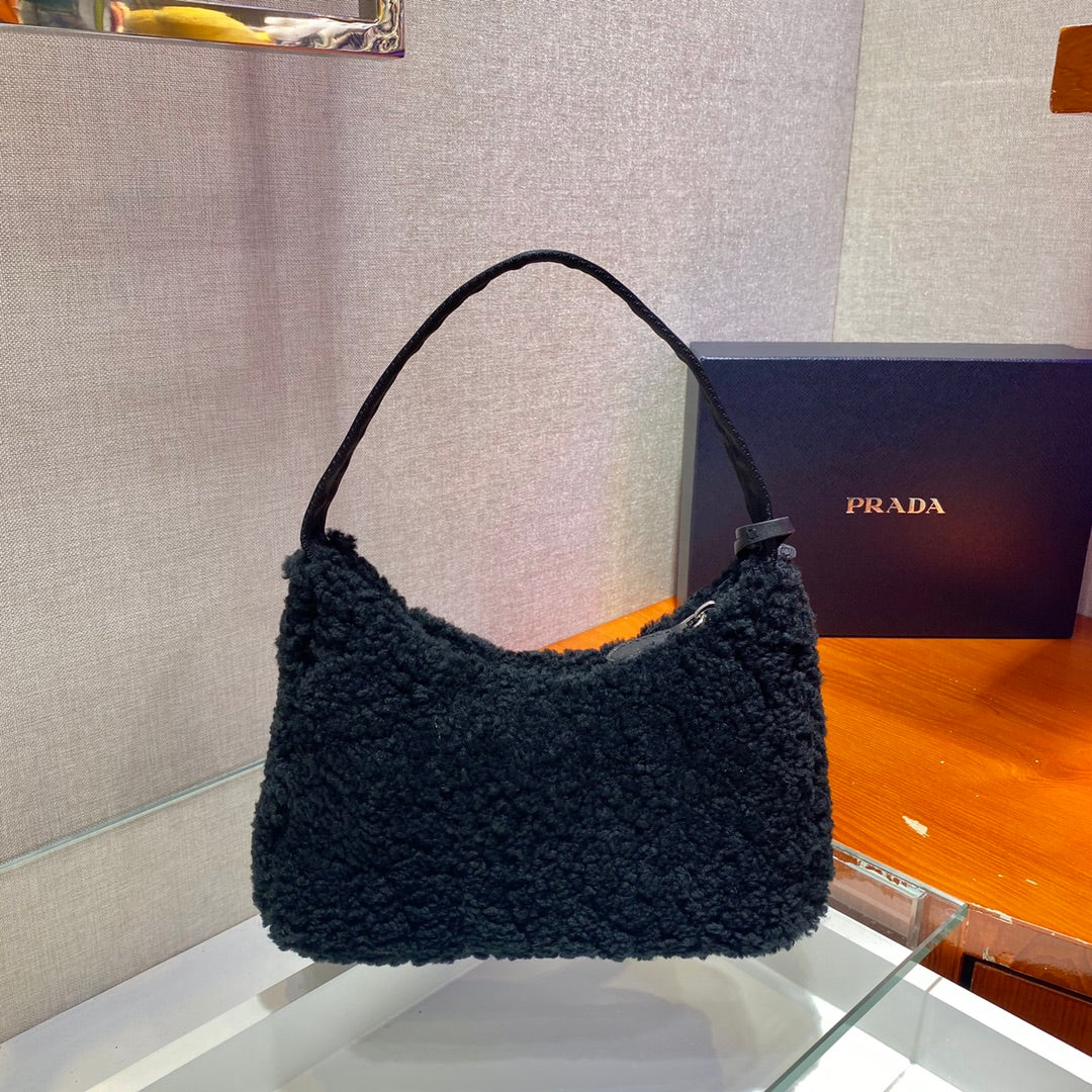 Pronta Entrega – Bolsa Modelo Prada Mini Re-Edition 2000 Atoalhada