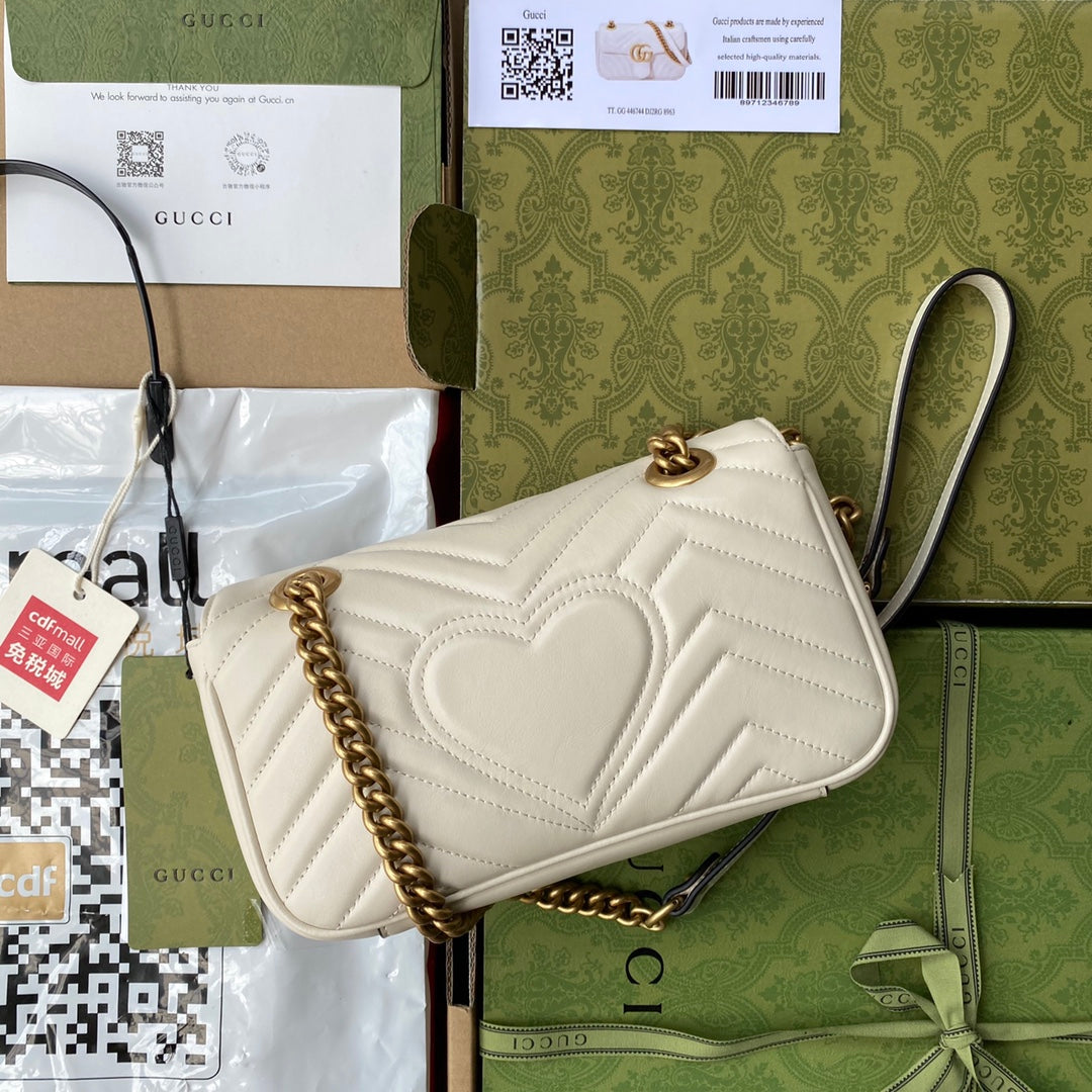Pronta Entrega – Gucci Bolsa GG Marmont Matelassê Média