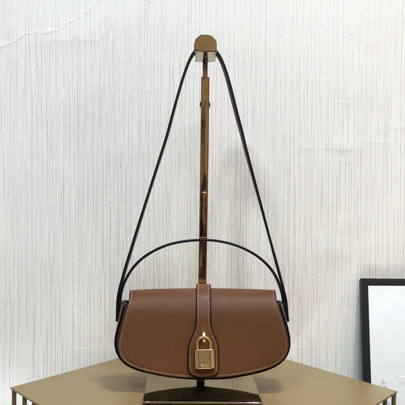 Pronta Entrega – PRONTA-ENTREGA – Bolsa Modelo Celine Clutch on Strap