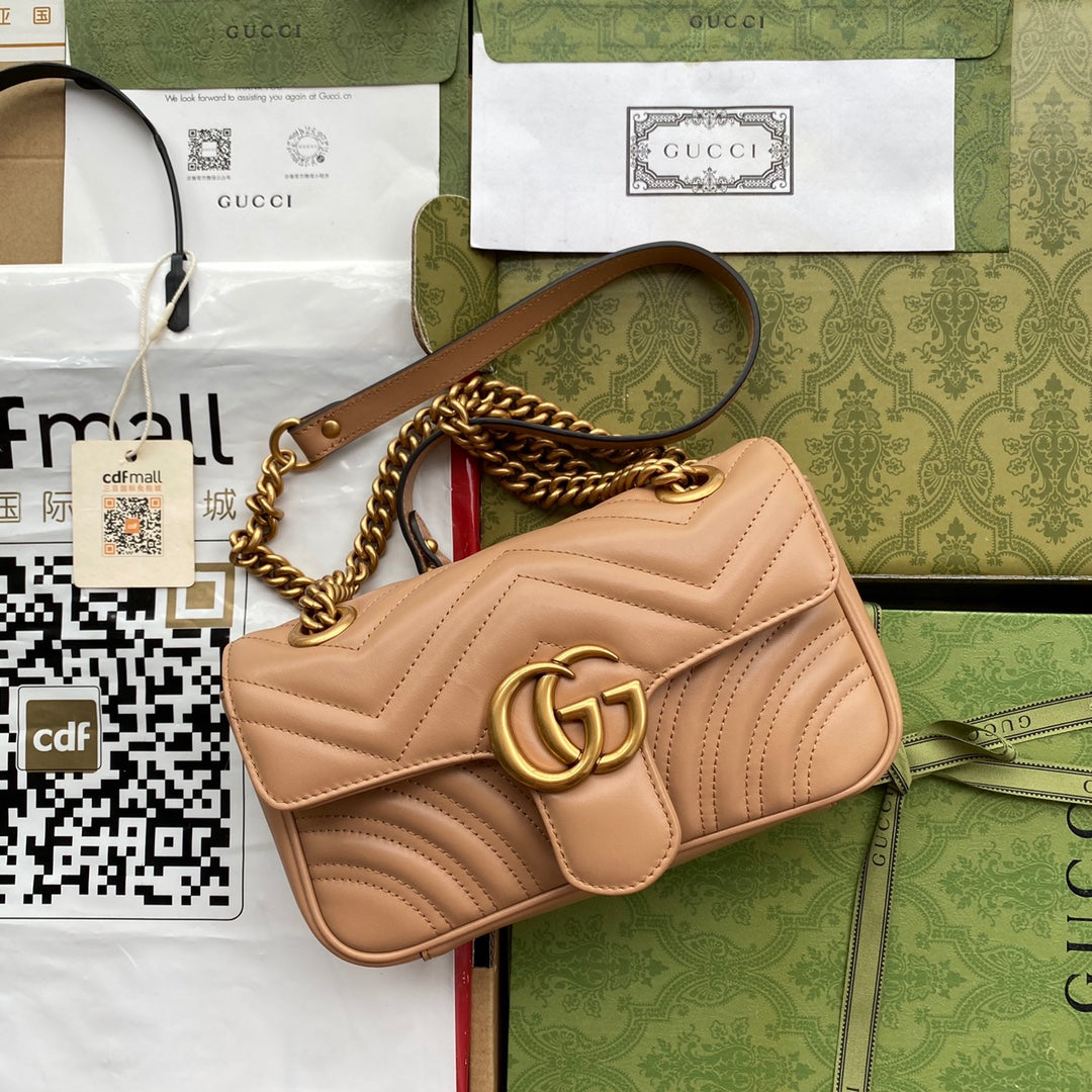 Pronta Entrega – Gucci Bolsa GG Marmont Matelassê Média