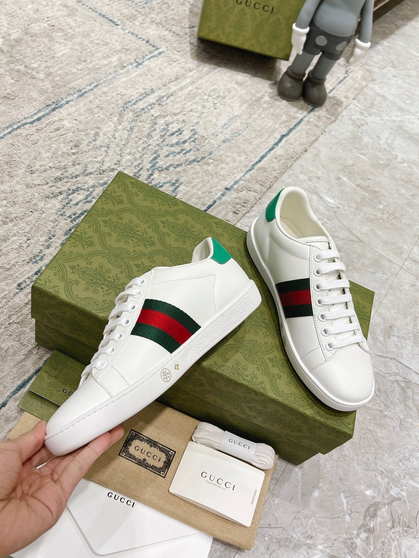 Pronta Entrega – Sneaker Modelo Gucci Pato Donald