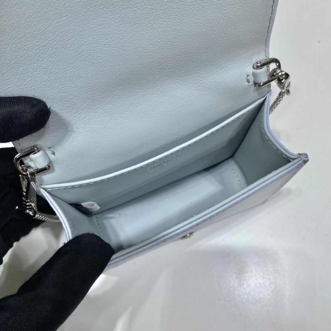 Pronta Entrega – Bolsa Modelo Porta-Cartão Prada com Alça de Ombro e Cristais