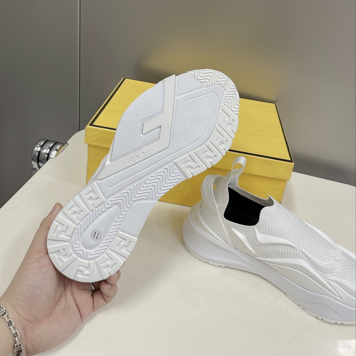 Pronta Entrega – Sneaker Modelo Fendi