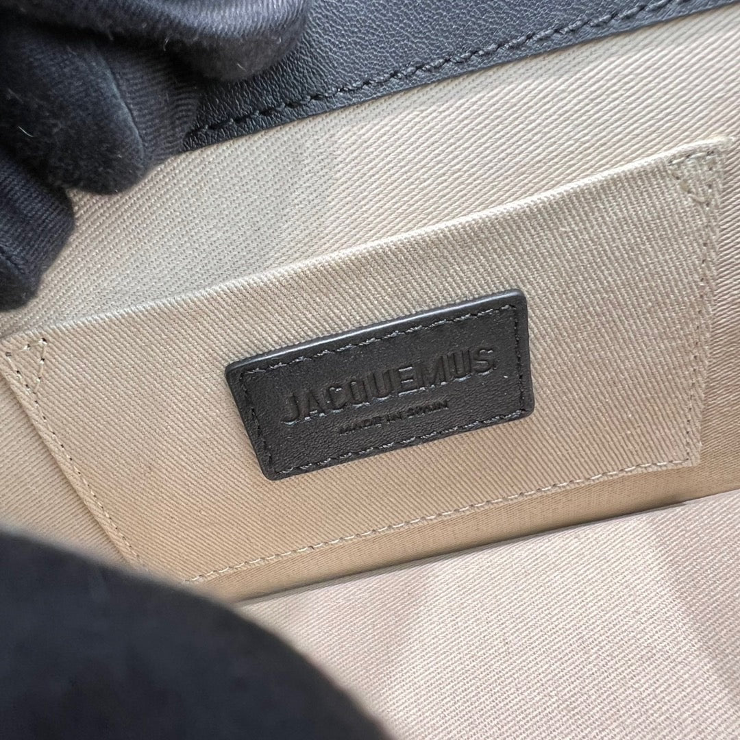 Pronta Entrega – Bolsa Modelo Jacquemus Le Chiquito Noeud
