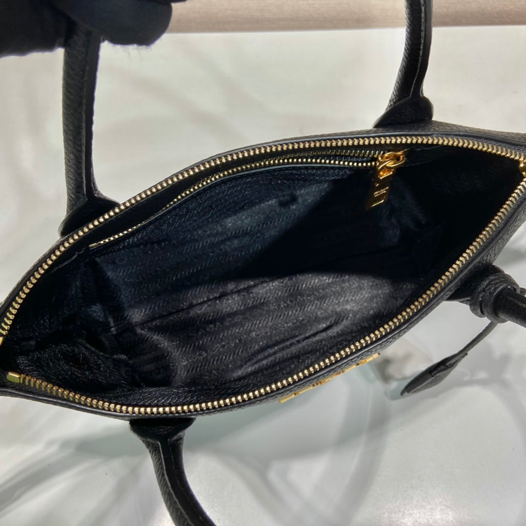 Pronta Entrega – Bolsa Modelo Prada Daino Preta Italiana
