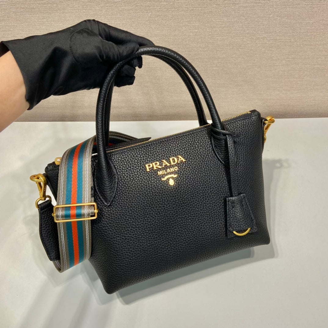 Pronta Entrega – Bolsa Modelo Prada Daino Preta Italiana