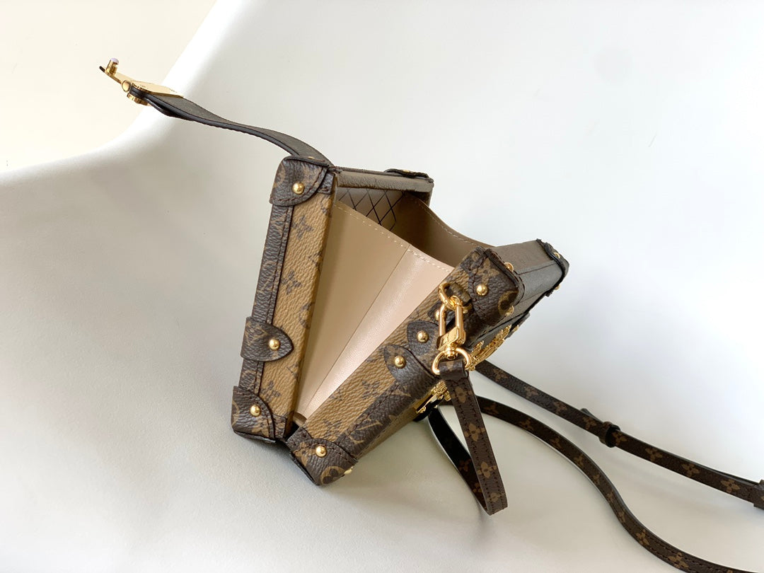 Pronta Entrega – Bolsa Louis Vuitton Petite Malle