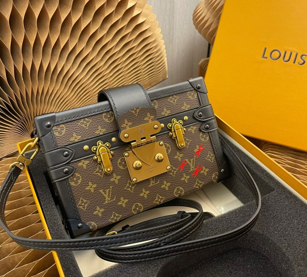 Pronta Entrega – Bolsa Louis Vuitton Petite Malle