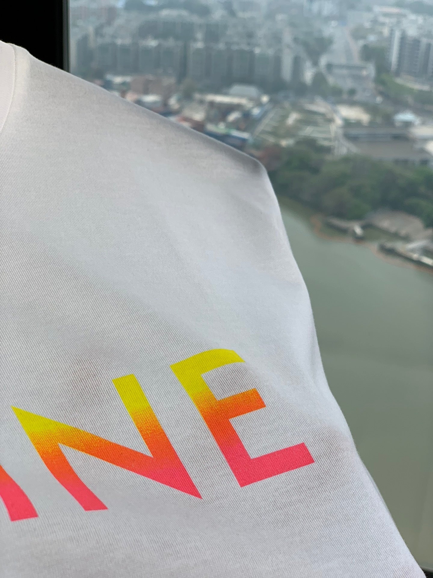 Pronta Entrega – Camiseta Modelo Celine