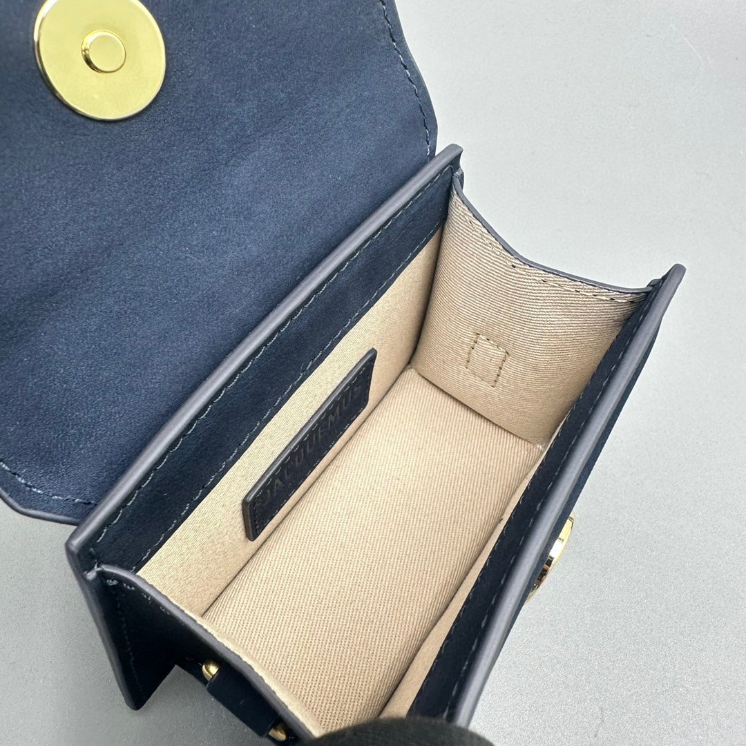 Pronta Entrega – Bolsa Modelo Jacquemus Le Chiquito Nobuck