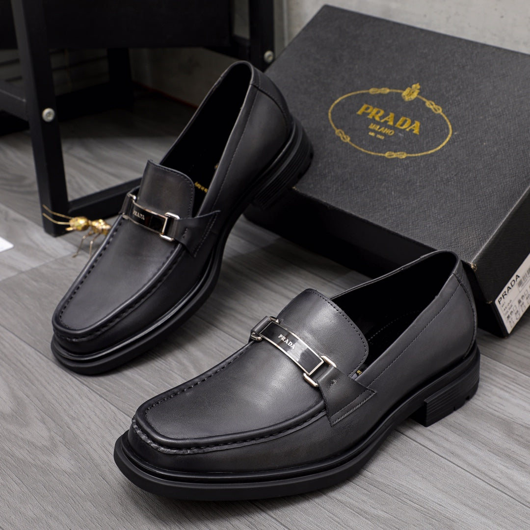 Pronta Entrega – Sapato Modelo Mocassim Prada