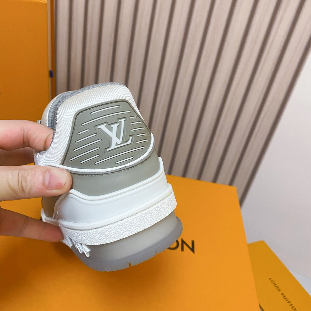 Pronta Entrega – Tênis Modelo LV Trainer