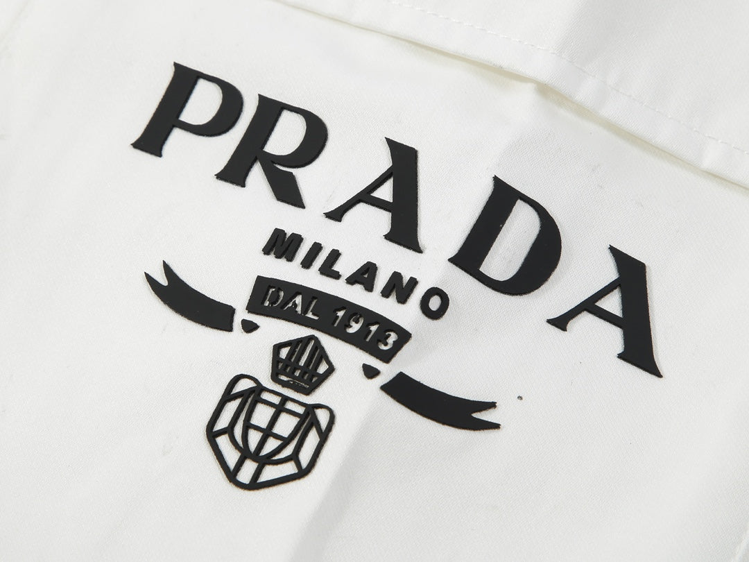 Pronta Entrega – Shorts Modelo Prada