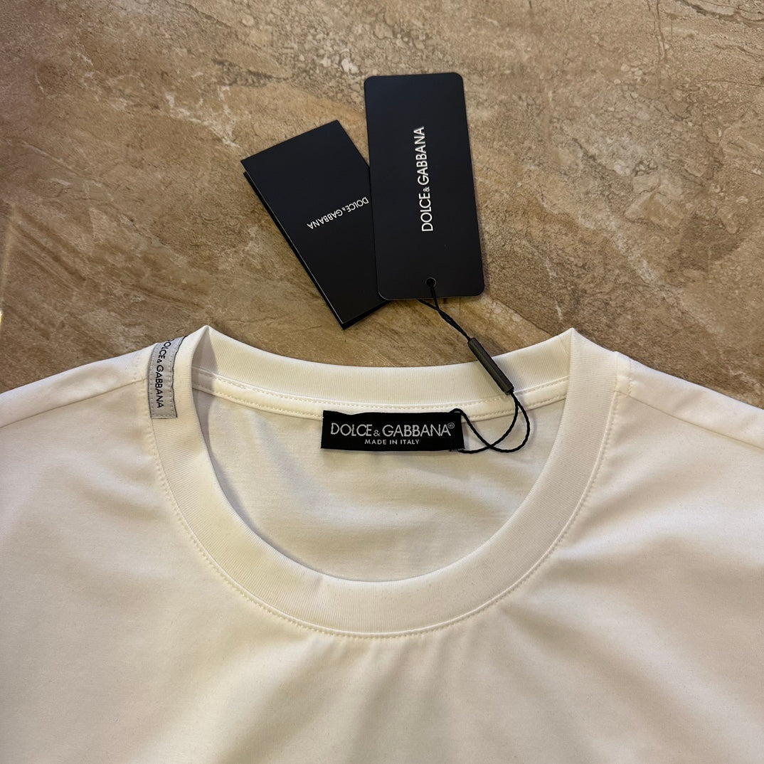 Pronta Entrega – Camiseta Modelo D&G