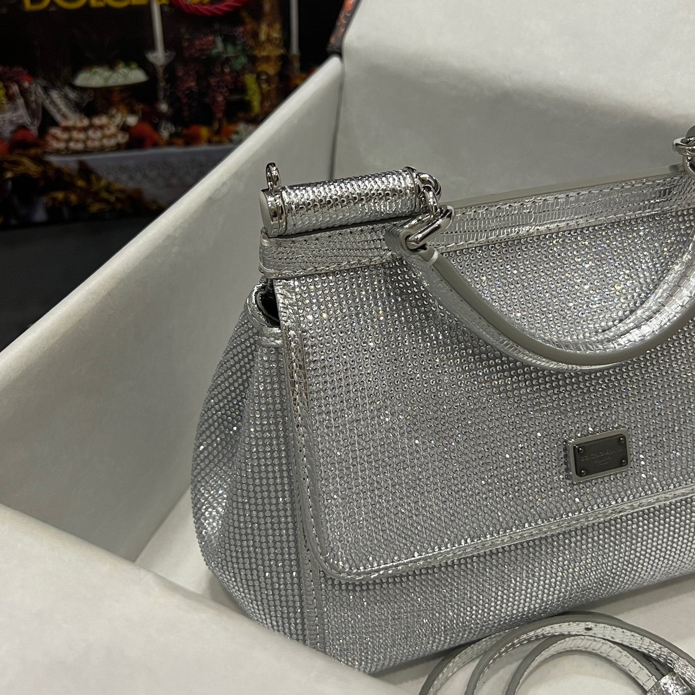 Pronta Entrega – Bolsa Modelo Dolce & Gabbana tiracolo com Cristais Sicily KIM