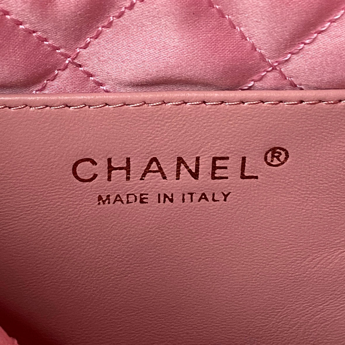 Pronta Entrega – Mini Bolsa Modelo Chanel 22