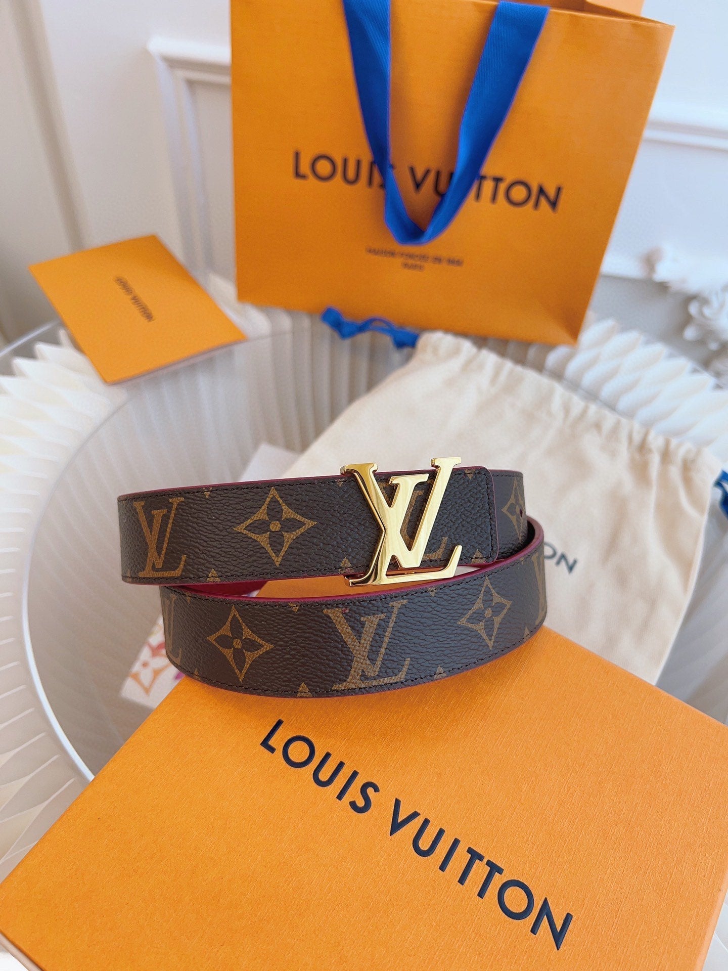 Pronta Entrega – Cinto Modelo Lоuіѕ Vuіttоn Reversível LV Initiales 30 mm
