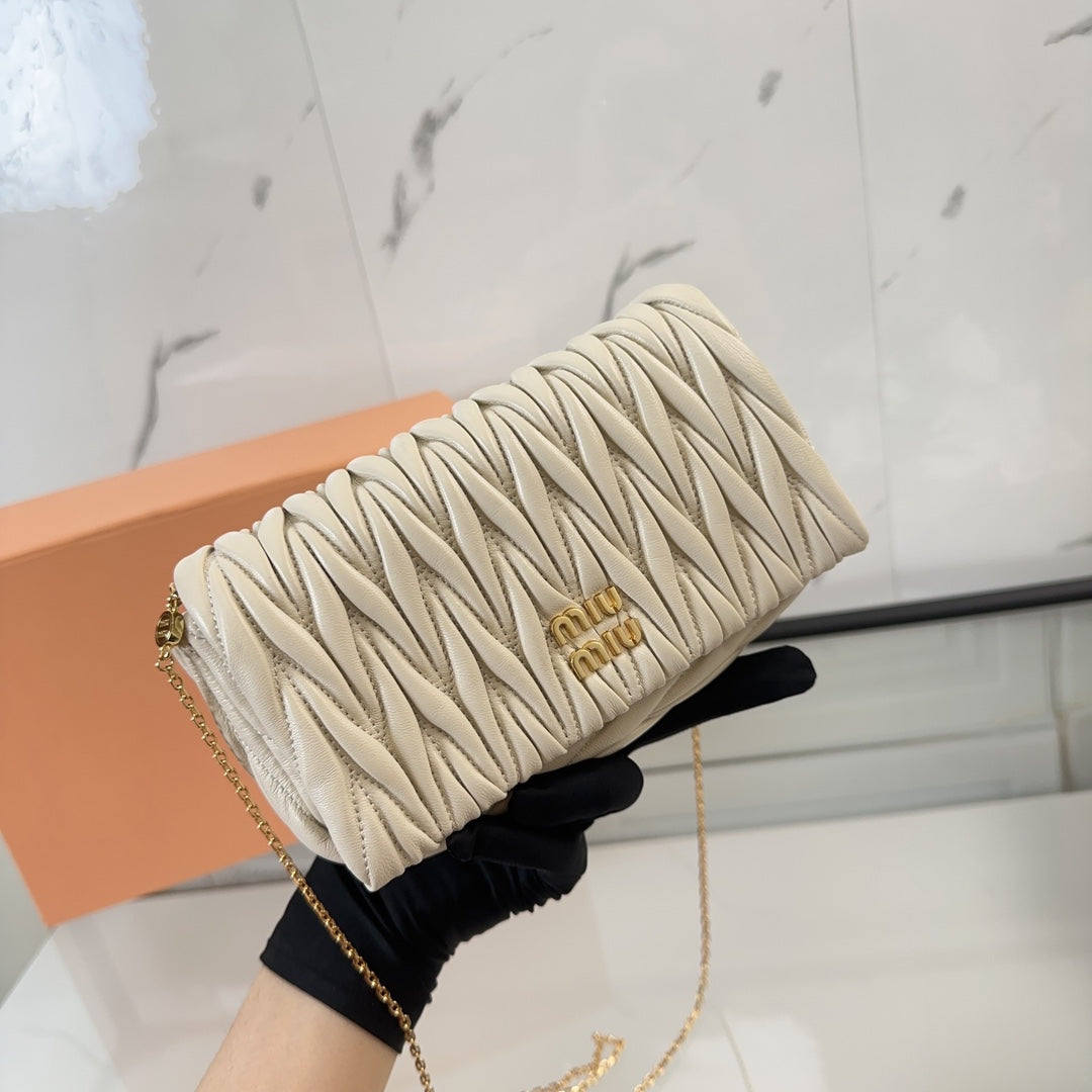 Pronta Entrega – Bolsa Miu Miu Mini em Couro Nappa Matelassé