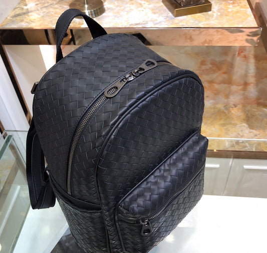 Pronta Entrega – PRONTA-ENTREGA – Mochila Modelo Bottega Intrecciato