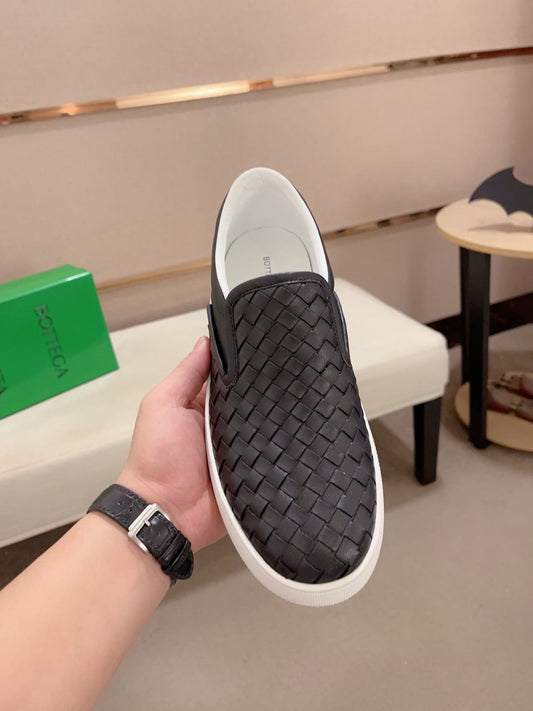 Pronta Entrega – Tênis Modelo Bottega Veneta Slip On
