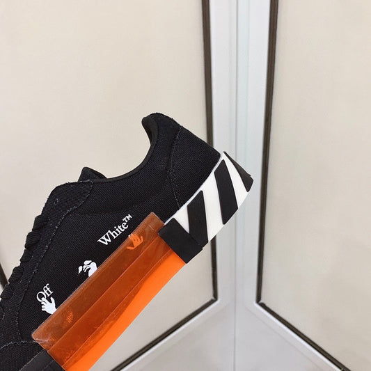 Pronta Entrega – Tênis Modelo Off-White Low Vulcanized