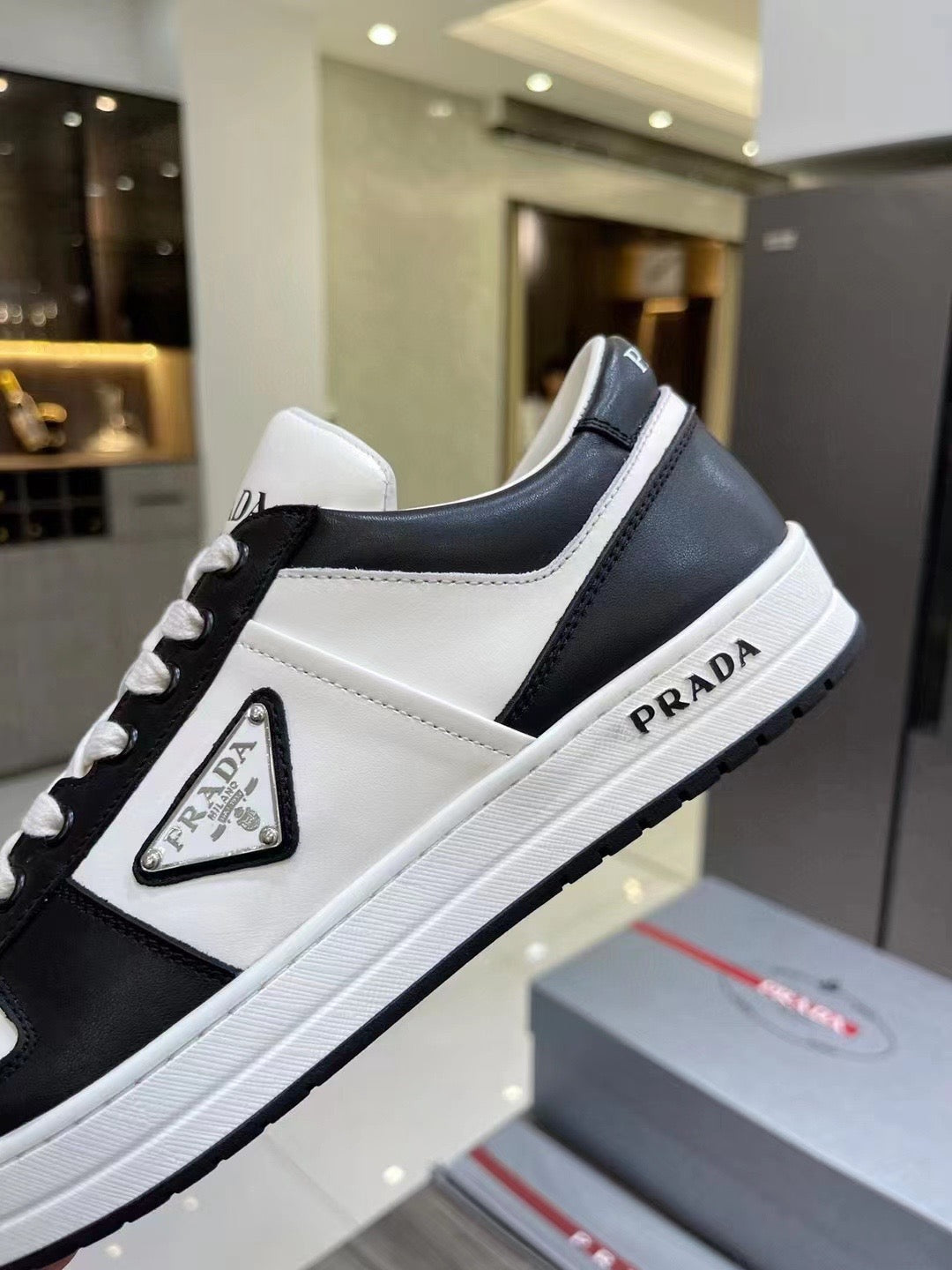 Pronta Entrega – Sneaker Modelo Prada
