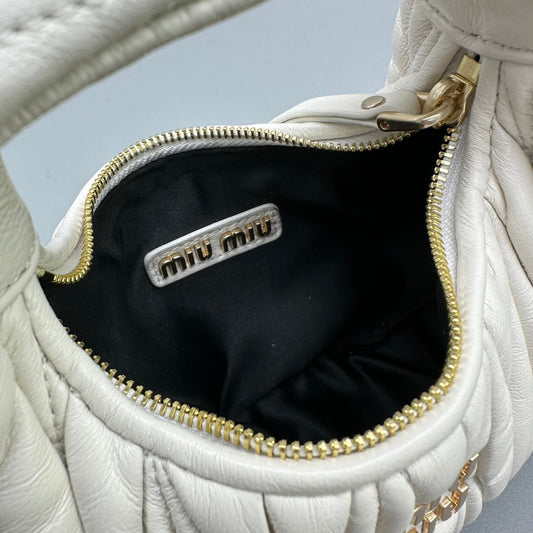 Pronta Entrega – Bolsa Miu Miu Hobo Wander Mini em Napa Matelassê