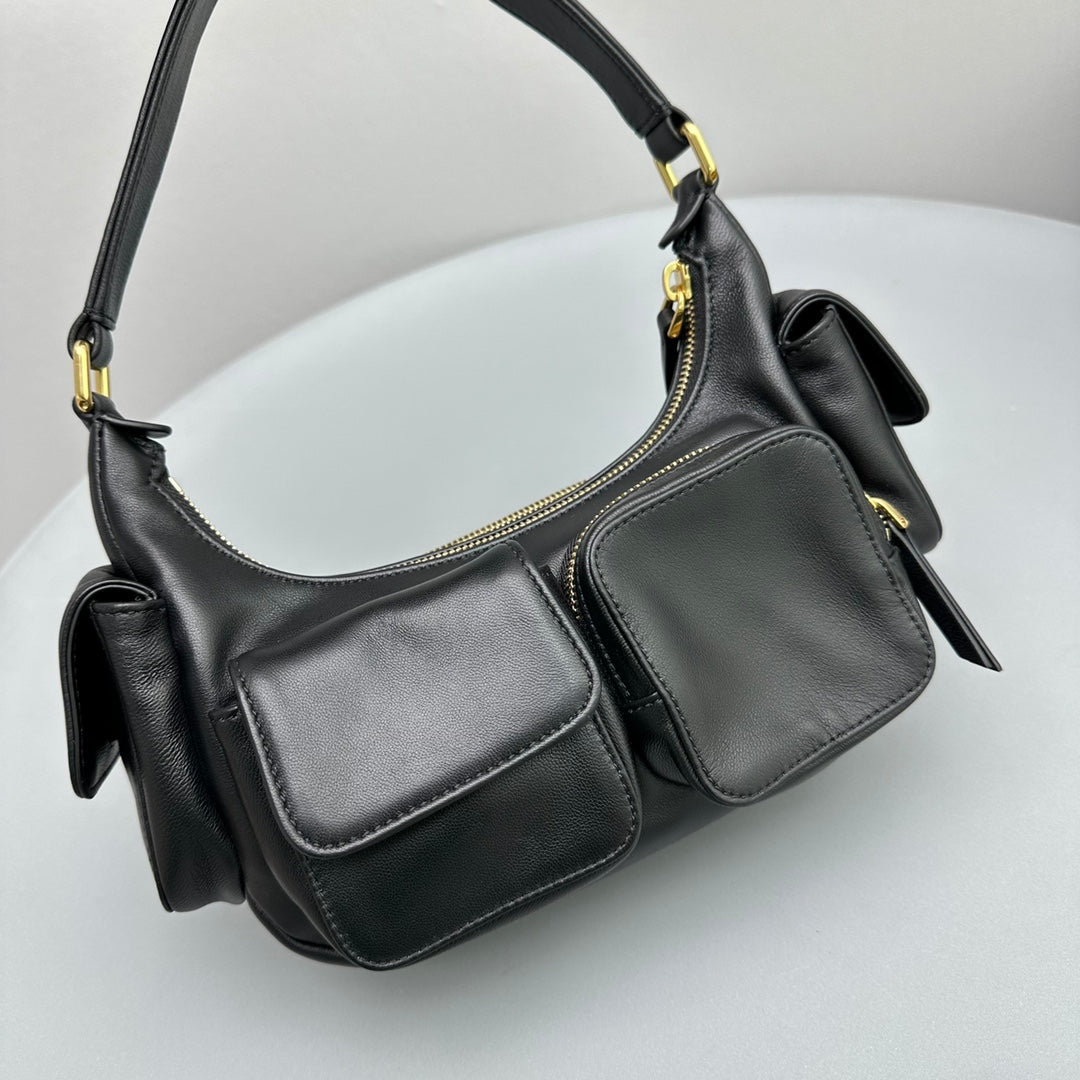 Pronta Entrega – Bolsa Miu Miu Pocket em Couro Napa