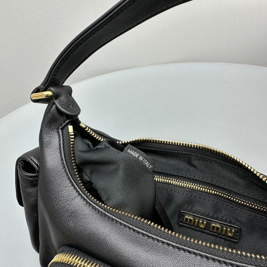 Pronta Entrega – Bolsa Miu Miu Pocket em Couro Napa